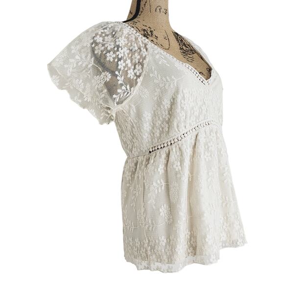 Emmer & Oat Ecru Lace V-Neck Baby Doll Empire Waist Short Sleeve Top Size Small - Picture 5 of 9